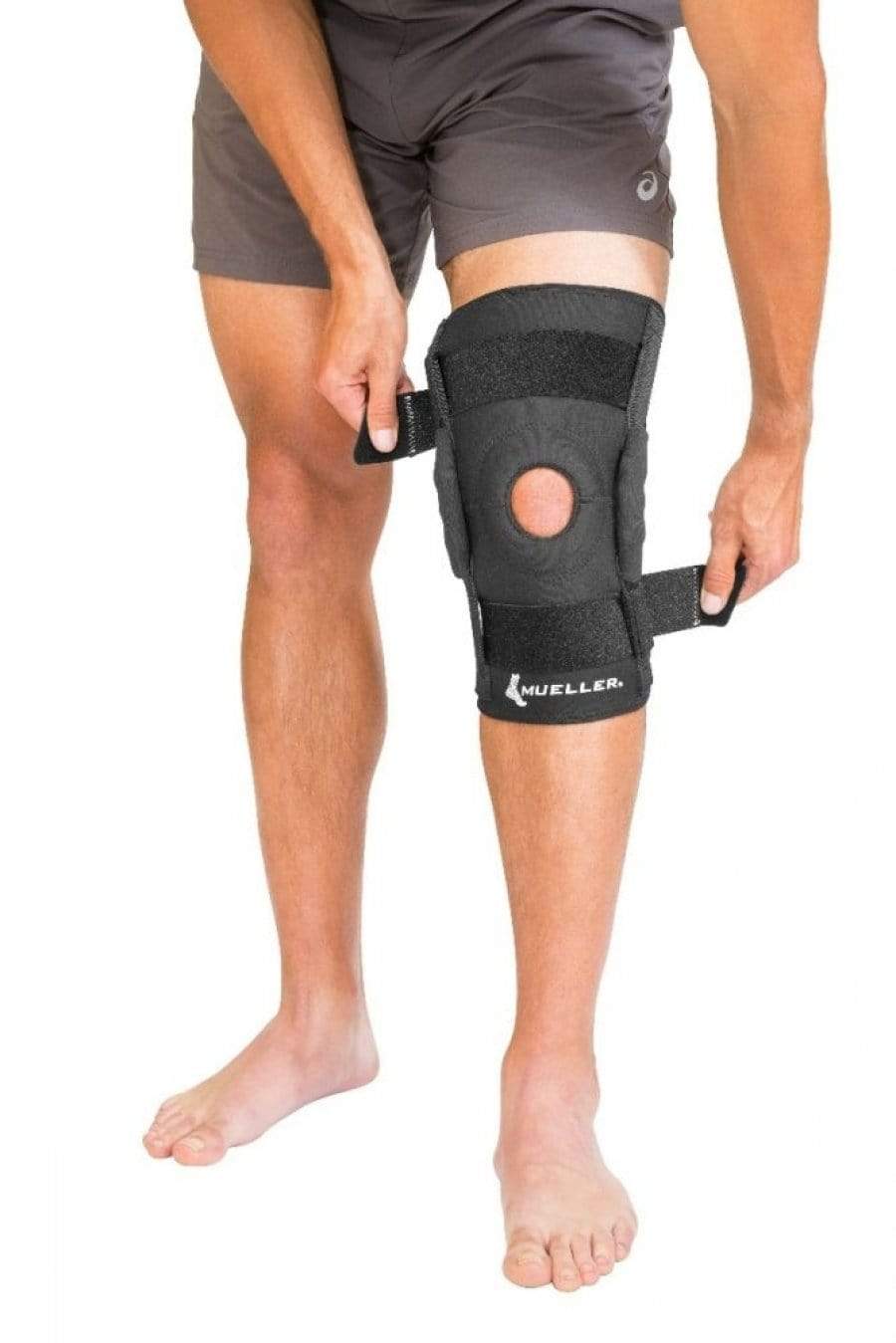 Mueller Metal Triaxial Hinged Wraparound Knee Brace